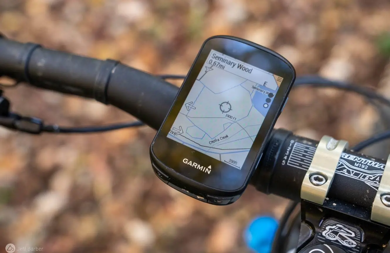Pebandingan Garmin Edge 530 dan Garmin Forerunner 530
