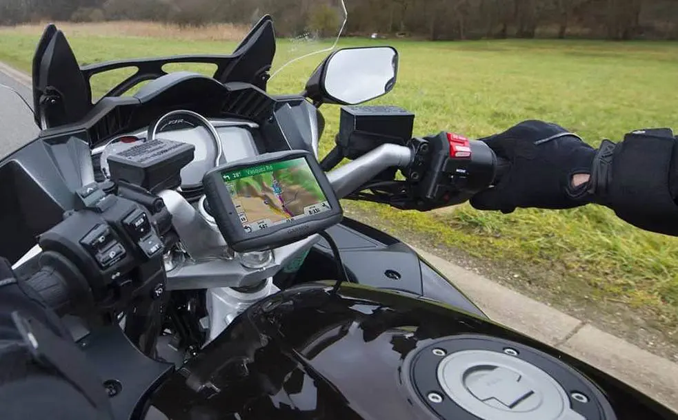 Tips dan Rekomendasi GPS Kecil untuk Motor Paling Mending